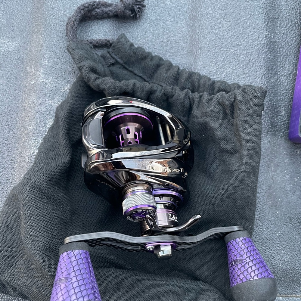 Bait Reel-Lew’s Pro Ti Speed Spool SLP - Picture 4 of 6